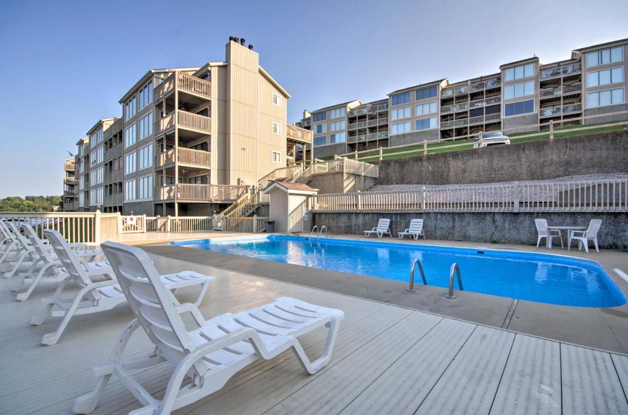 Lakefront Osage Beach Condo With Community Pool 외부 사진