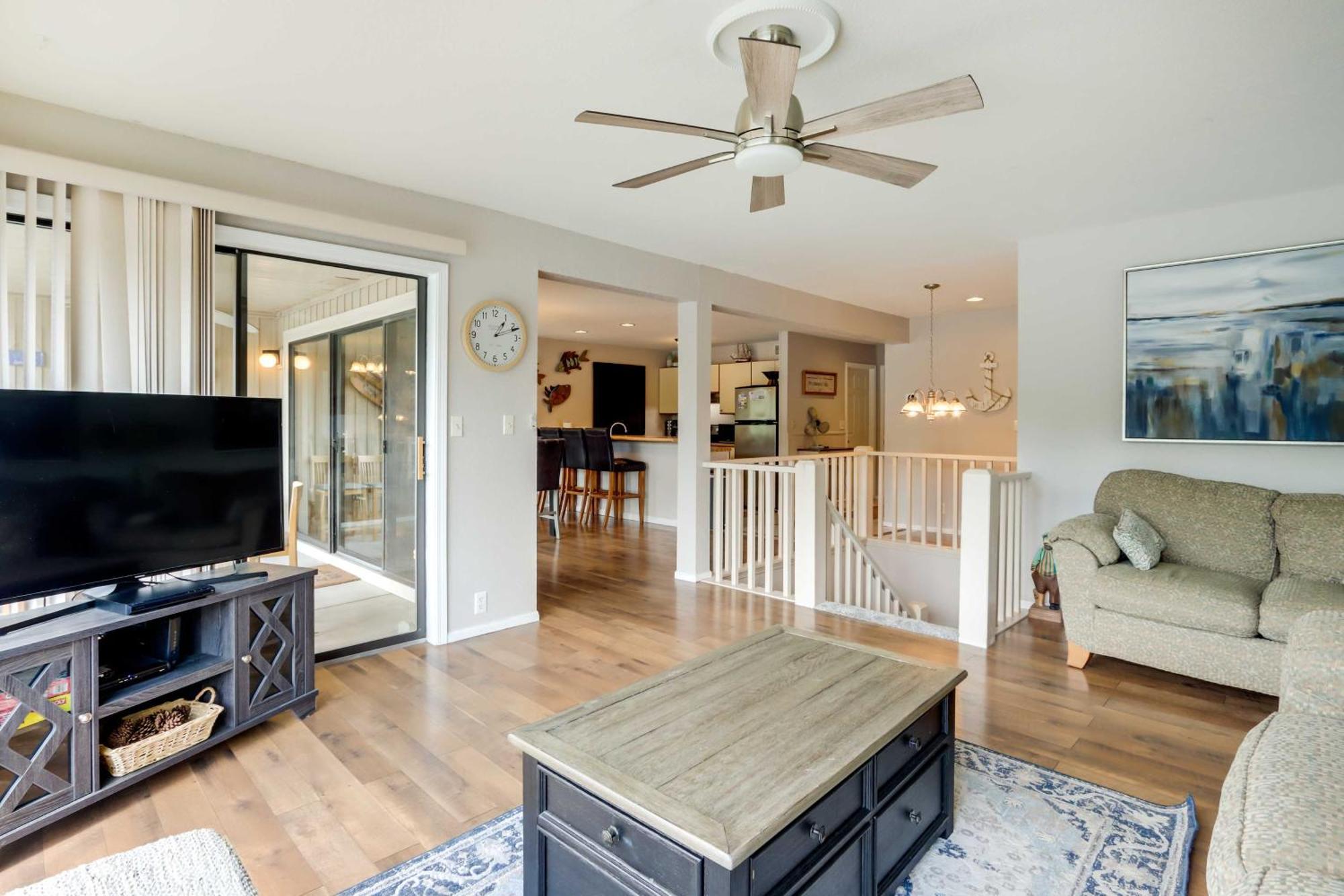 Lakefront Osage Beach Condo With Community Pool 외부 사진