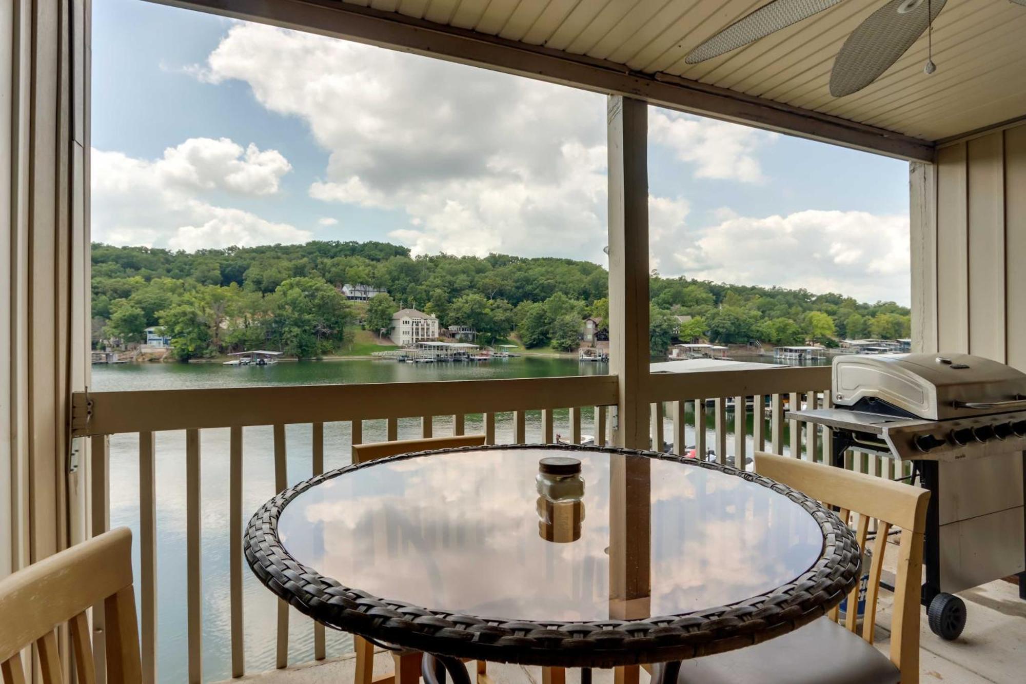 Lakefront Osage Beach Condo With Community Pool 외부 사진