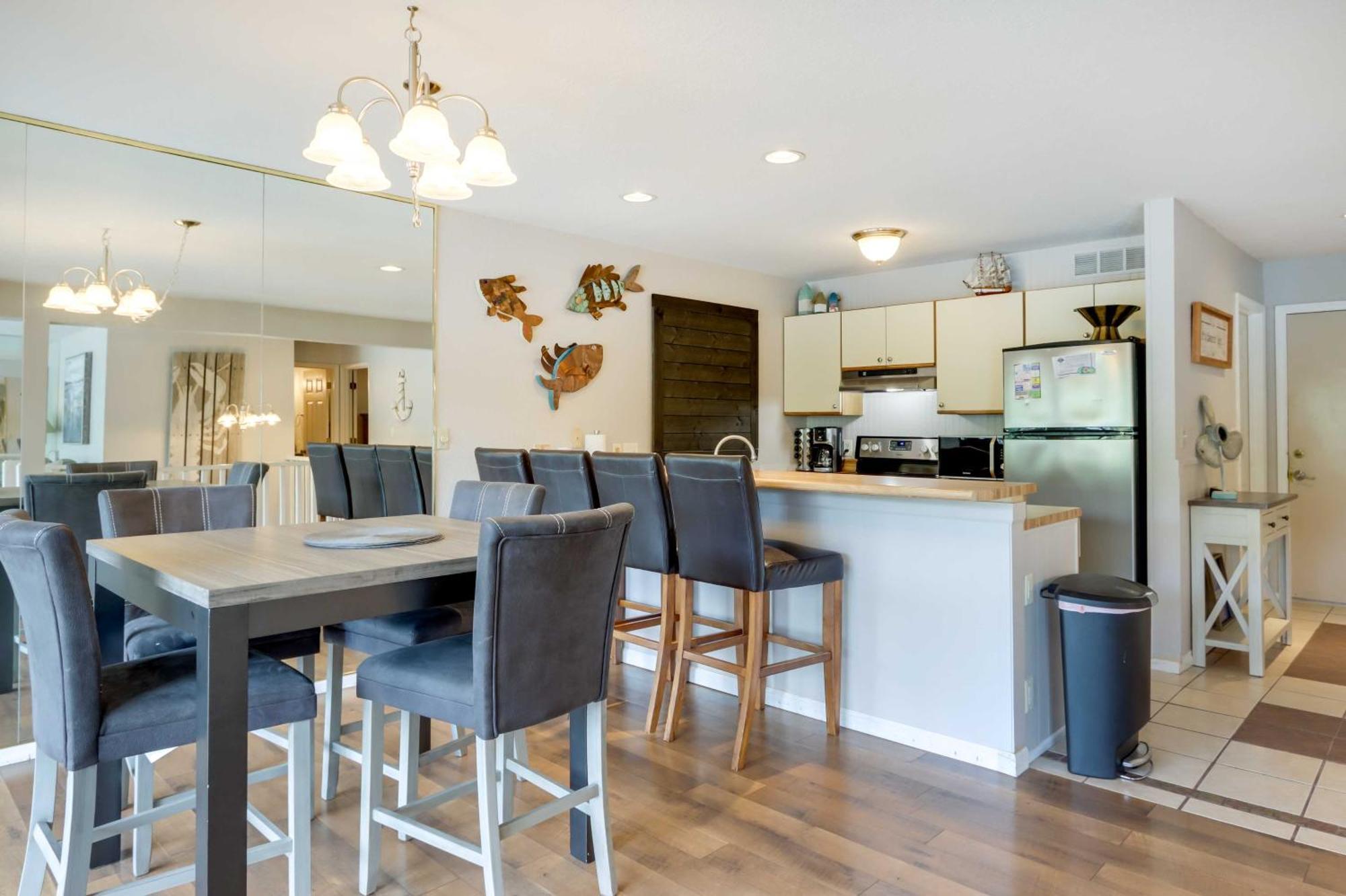 Lakefront Osage Beach Condo With Community Pool 외부 사진