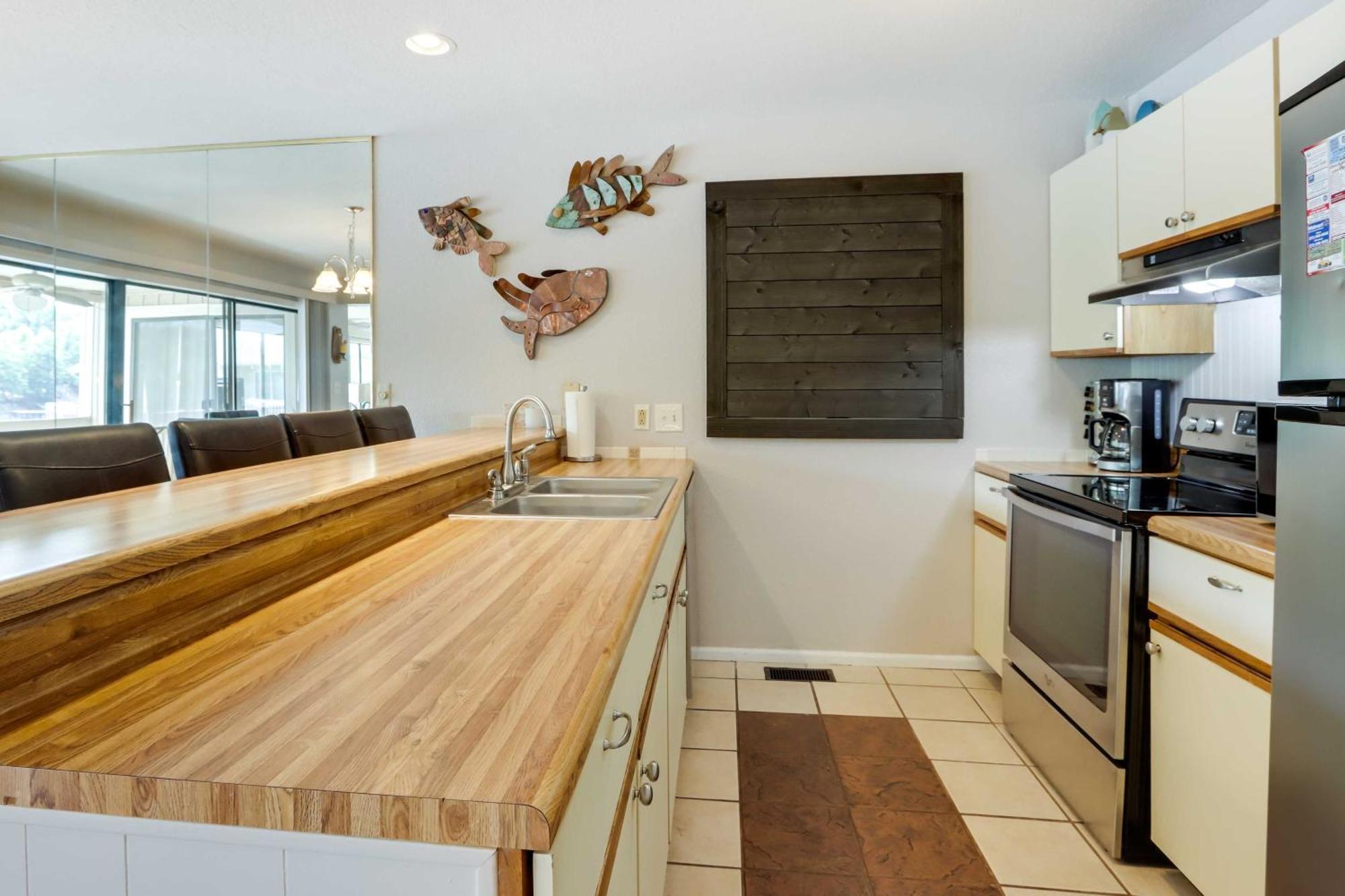 Lakefront Osage Beach Condo With Community Pool 외부 사진